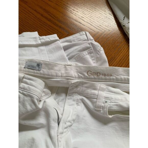 Gap 1969 Girlfriend Jeans - Picture 7 of 8